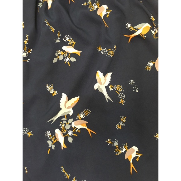 Passport Sparrow Short Sleeve Dress - Picture 14 of 15